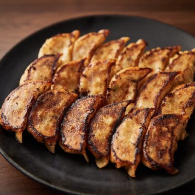 手包み焼き餃子