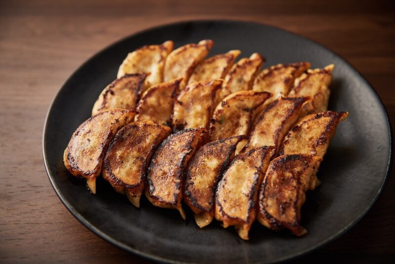 手包み焼き餃子