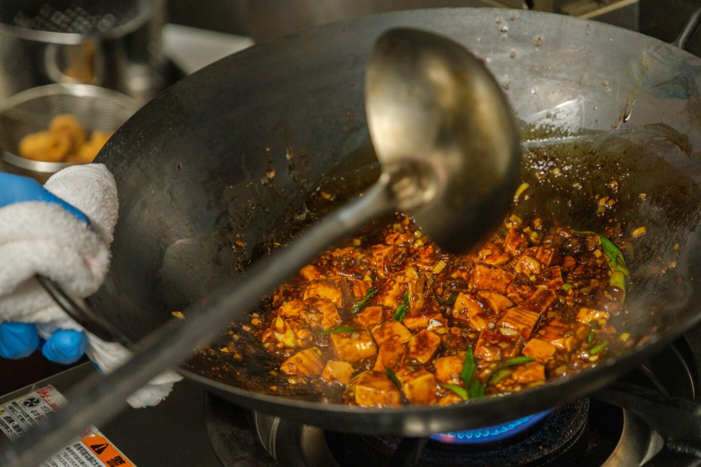 餃子や麻婆、全てが“主役級”
本気の町中華。-1